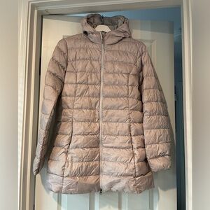 NWOT Eddie Bauer Women’s Quilted Down Jacket. Never worn.